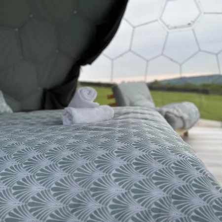 Deerstone Glamping-boulsworth Hill Dome Hot Tub *