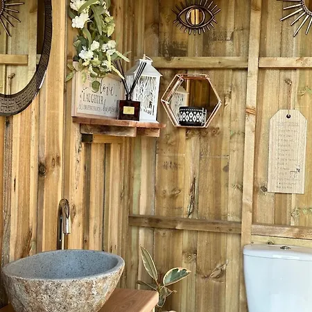 Luxury tent Deerstone Glamping-boulsworth Hill Dome Hot Tub